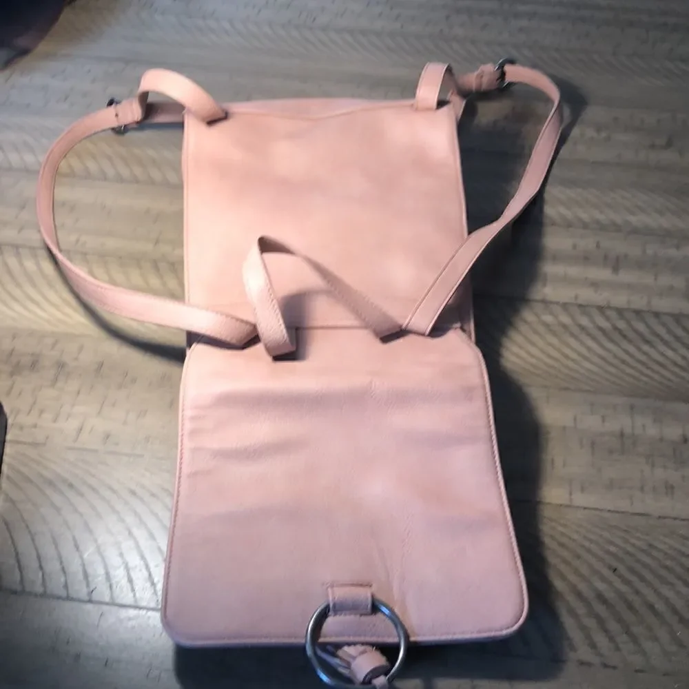 NWOT Pink Ring 💍 & Tassle Vegan Backpack Adjustable Straps. Pull Handle. Snap.
